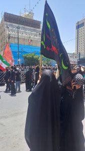 شرکت اعضای دوره حفظ قرآن و مقاومت در تشییع شهدای جنگ ۱۲ روزه در مشهد مقدس