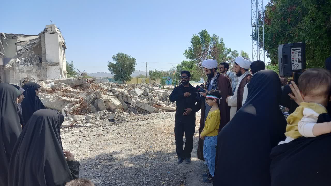 بازدید دختران موکب علمی امام صادق علیه السلام از مدرسۀ شجرۀ طیبۀ میناب
