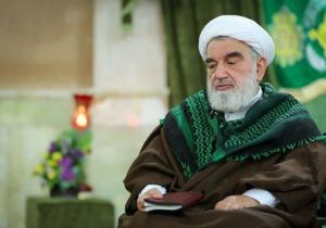 الگوی خانوادهٔ قهرمان | دیدار تعدادی از خانواده‌های شهدای میناب با آیت الله جاودان