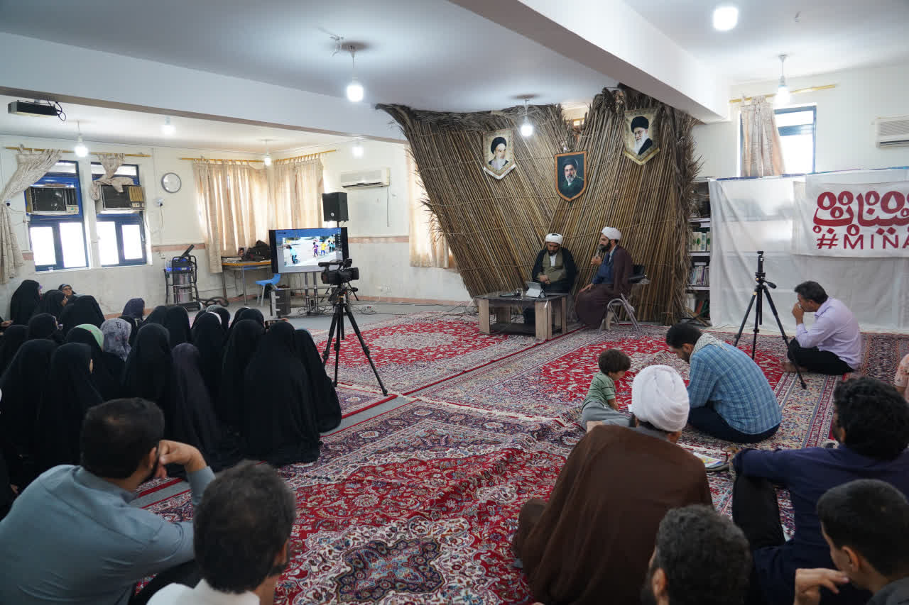 رونمایی از سایت سفر مجازی مدرسۀ شجرۀ طیبۀ میناب با حضور امام جمعه